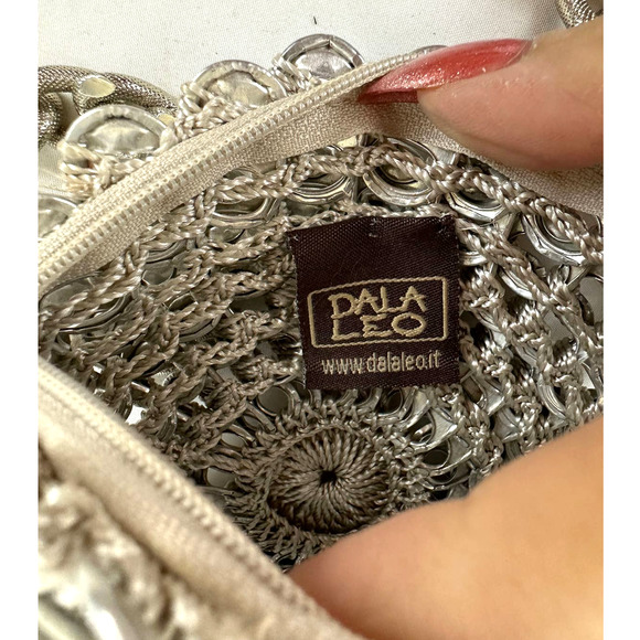 Dalaleo Italian Designer Pop Top Crocheted Purse Handbag Crossbody Silver - Picture 8 of 11